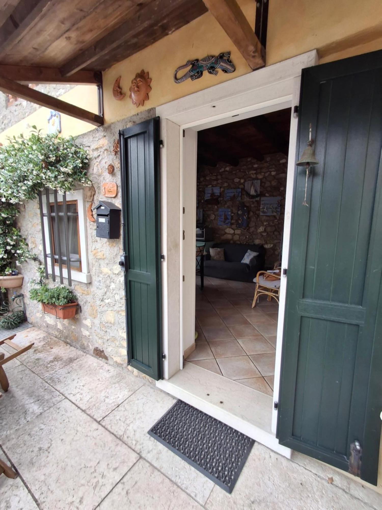 Il Nido Di Agnese Villa Garda  Exteriör bild